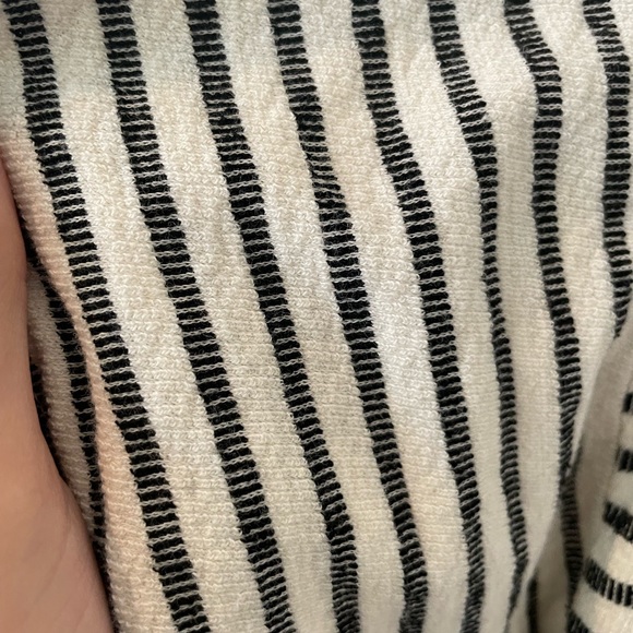 BASIC STRIPED ROOLEE TEE SIZE M - Picture 5 of 7